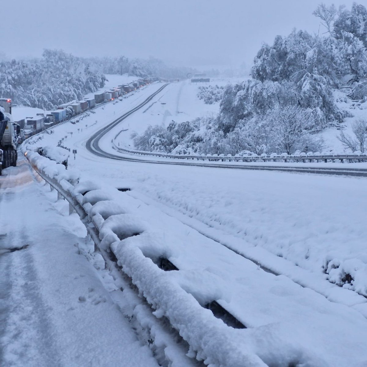 It is snowing in South Africa. There is snowfall in Eastern Cape, KwaZulu Natal, Free State and Gauteng