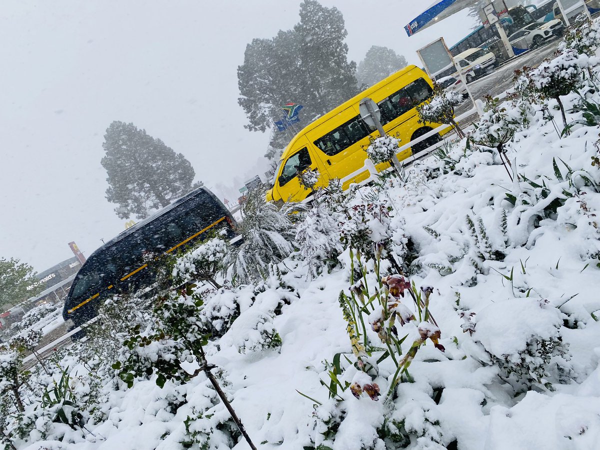 It is snowing in South Africa. There is snowfall in Eastern Cape, KwaZulu Natal, Free State and Gauteng