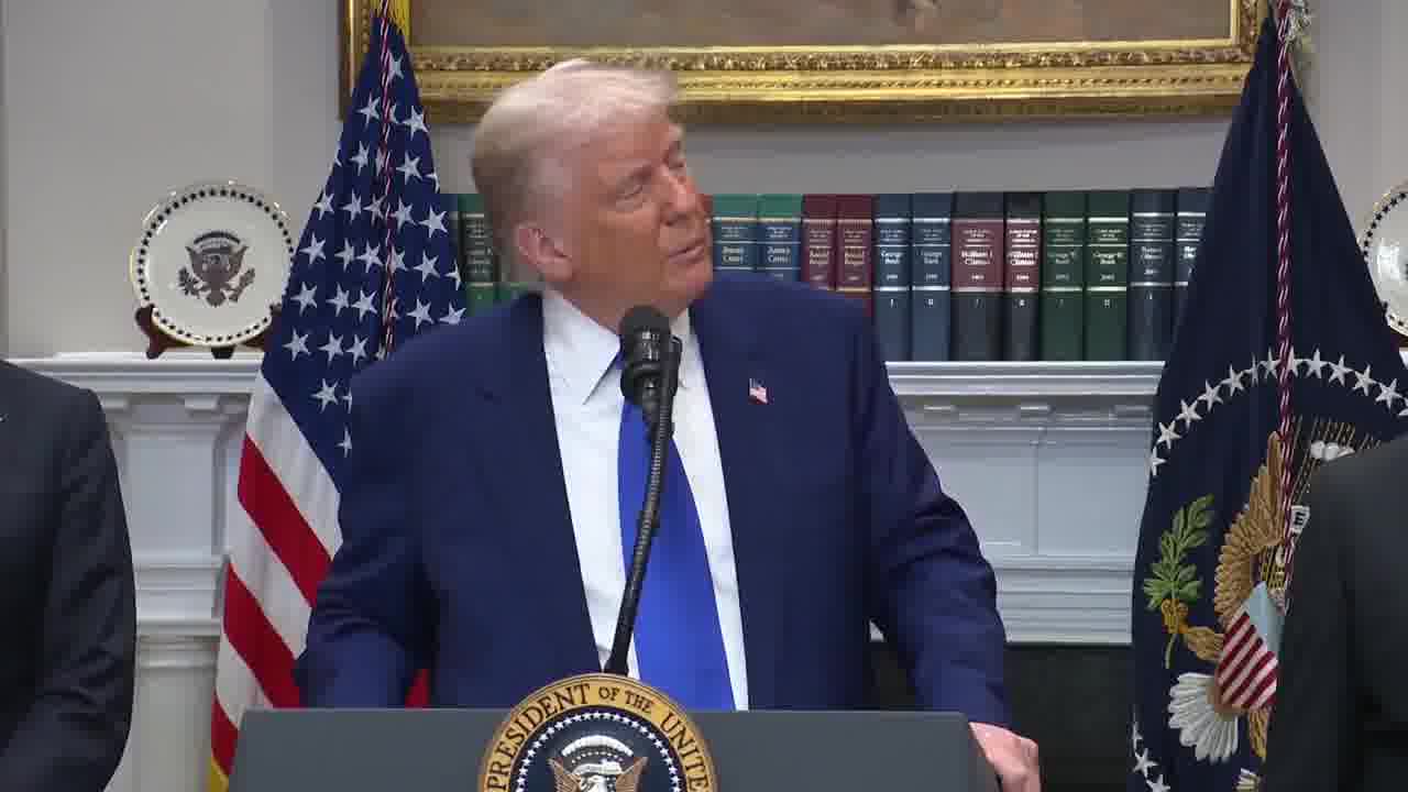 .@POTUS on South Africa: It's a genocide that's taking place that you people don't want to write about. White farmers are being brutally killed, and their land is being confiscated. And the newspapers, and the media, and the television media doesn't even talk about it