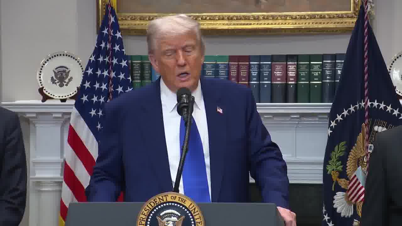 .@POTUS on South Africa: It's a genocide that's taking place that you people don't want to write about. White farmers are being brutally killed, and their land is being confiscated. And the newspapers, and the media, and the television media doesn't even talk about it